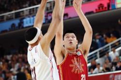 包含大外援表现低迷，华南虎负于对手的词条
